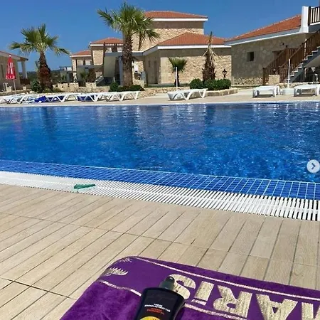 Tekos Golden Hill & Restaurant At Karpaz