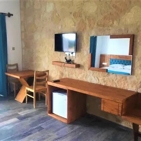 Tekos Golden Hill & Restaurant At Karpaz 3*