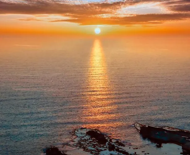 Tekos Golden Hill & Restaurant At Karpaz