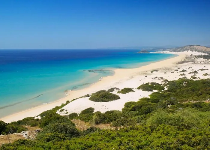 ホテル Tekos Golden Hill & Restaurant At Karpaz Agios Sergios