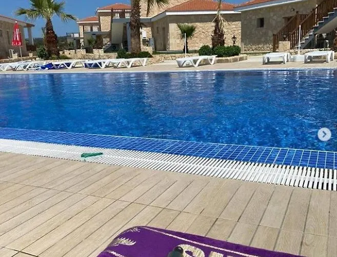 Tekos Golden Hill & Restaurant At Karpaz