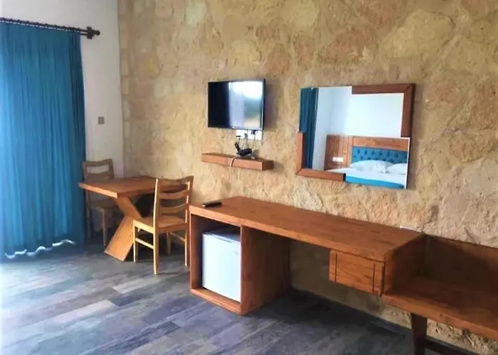 Tekos Golden Hill & Restaurant At Karpaz 3*