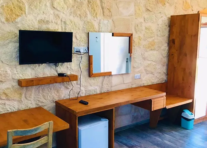 ホテル Tekos Golden Hill & Restaurant At Karpaz Agios Sergios